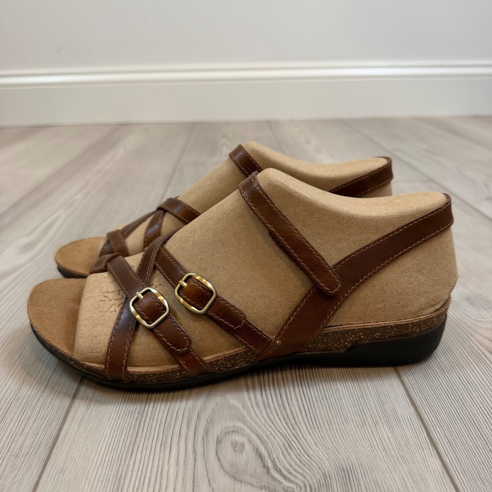NEW Dansko Roslyn Waxy Burnished Tan Leather Strappy Sandals Size 41 11